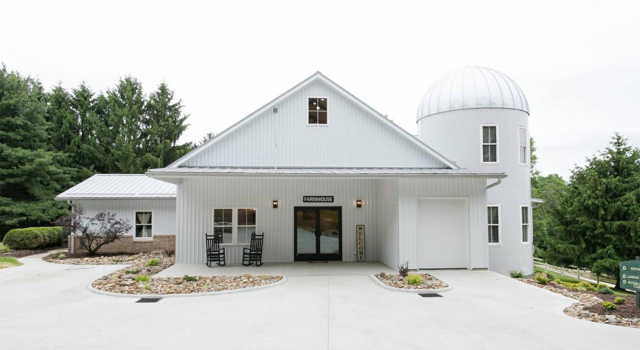 Farmhouse Suites By Amish Country Lodging Millersburg Εξωτερικό φωτογραφία
