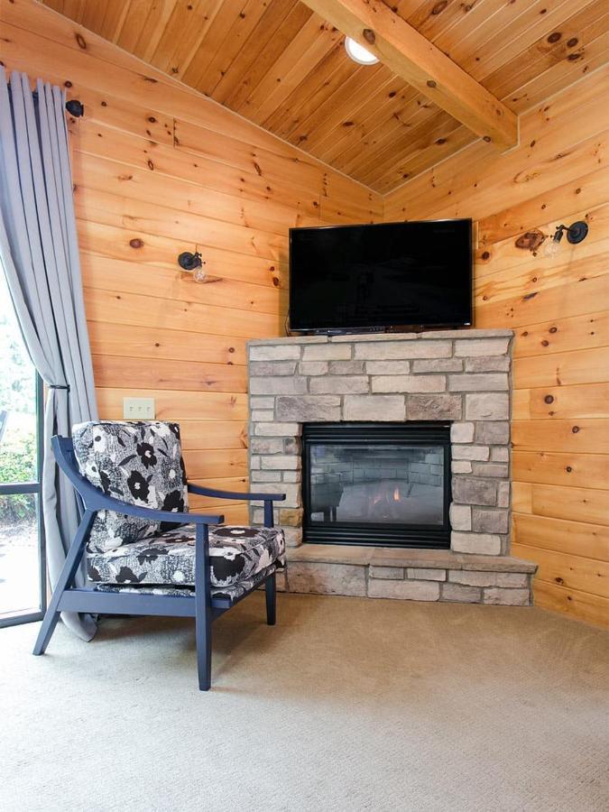 Farmhouse Suites By Amish Country Lodging Millersburg Εξωτερικό φωτογραφία