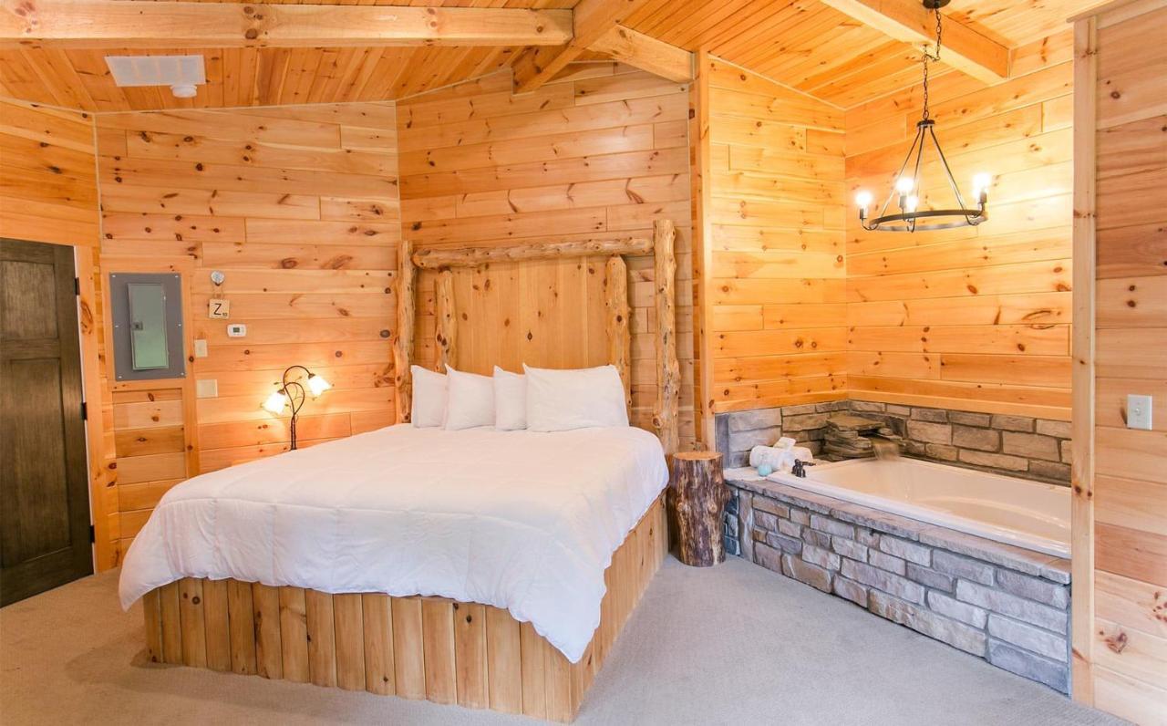 Farmhouse Suites By Amish Country Lodging Millersburg Εξωτερικό φωτογραφία