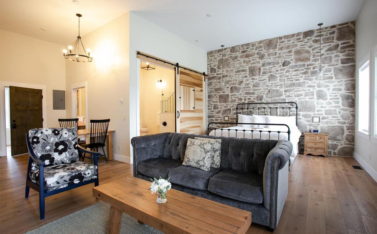 Farmhouse Suites By Amish Country Lodging Millersburg Εξωτερικό φωτογραφία