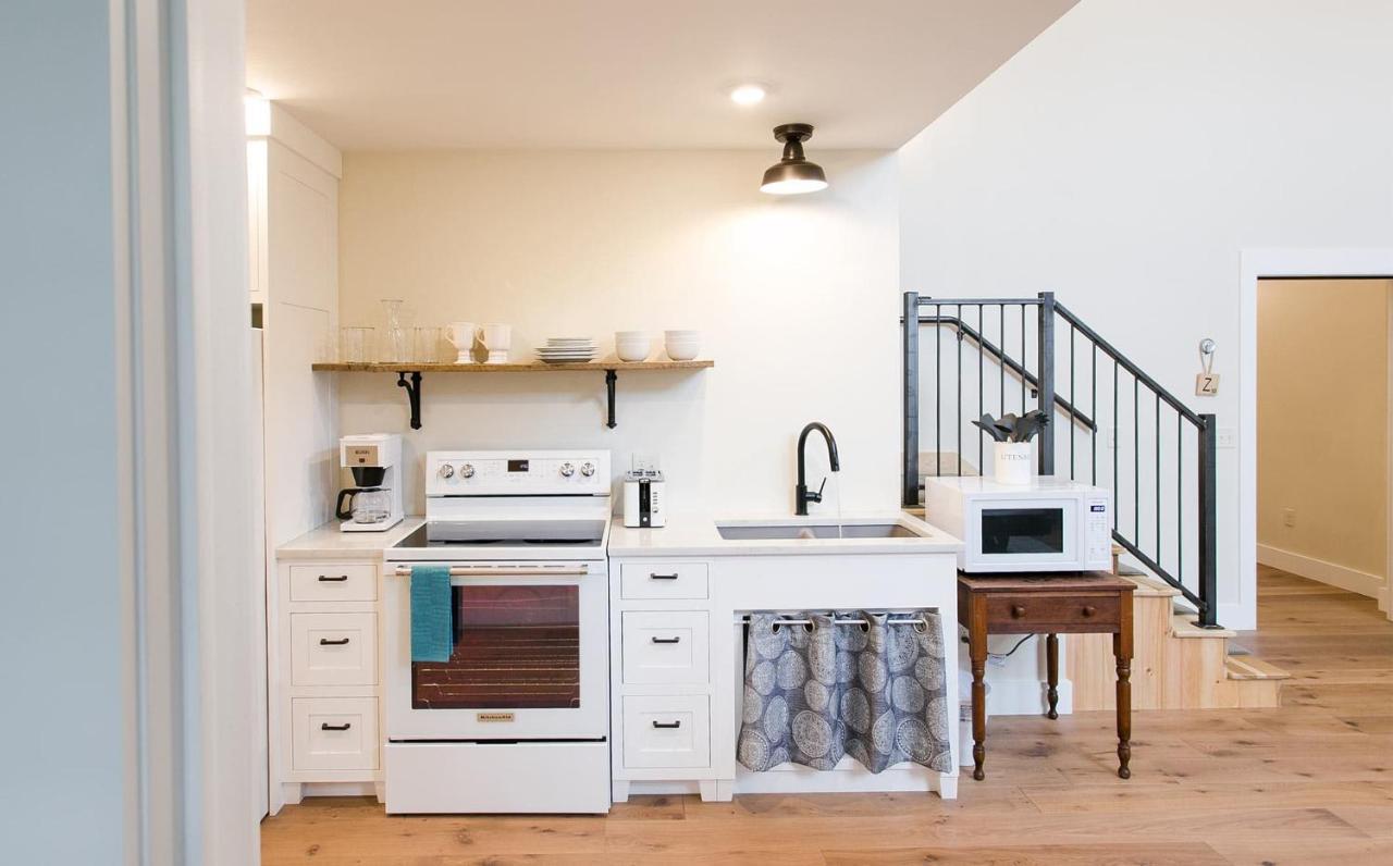 Farmhouse Suites By Amish Country Lodging Millersburg Εξωτερικό φωτογραφία