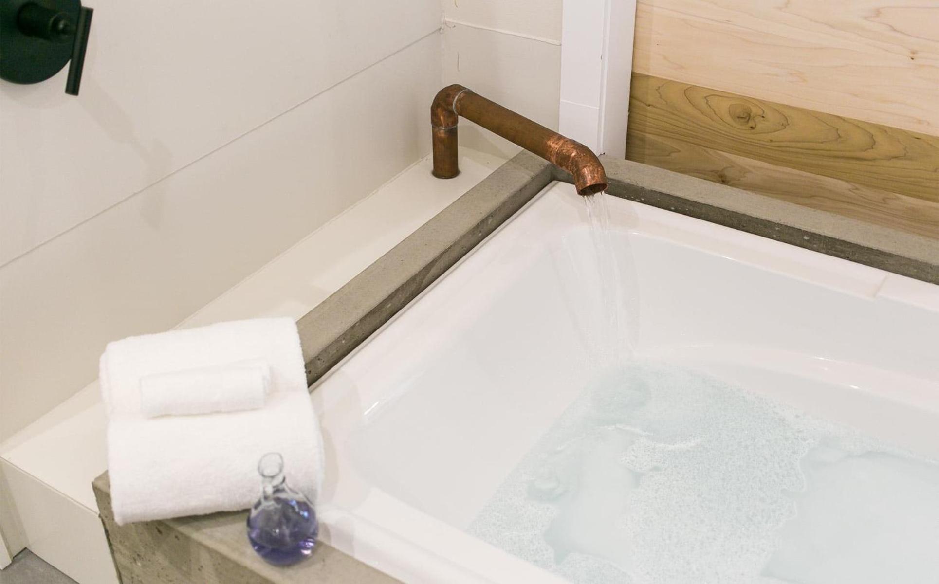 Farmhouse Suites By Amish Country Lodging Millersburg Εξωτερικό φωτογραφία